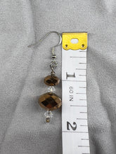 Load image into Gallery viewer, Shiny golden brown glass beaded earrings
