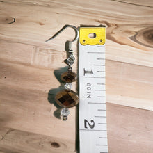Load image into Gallery viewer, Shiny golden brown glass beaded earrings
