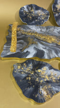 Load and play video in Gallery viewer, Marble Styled Medium Tray &amp; Coasters Resin, Resin Tray, Tray and Coaster, Handled Tray and Coasters, Marble Coasters
