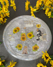 Load image into Gallery viewer, Farm Animal Sunflower beveled resin tray
