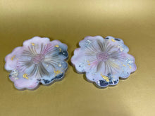 Load image into Gallery viewer, Pink Flower Resin Coasters set of 2
