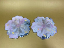 Load image into Gallery viewer, Pink Flower Resin Coasters set of 2
