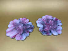 Load image into Gallery viewer, Pink Flower Resin Coasters set of 2
