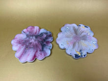 Load image into Gallery viewer, Pink Flower Resin Coasters set of 2
