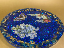 Load image into Gallery viewer, Blue Glitter Flower &amp; Butterfly Beveled Resin Tray
