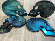 Load image into Gallery viewer, Skull Resin Coasters set of 4 color shifting
