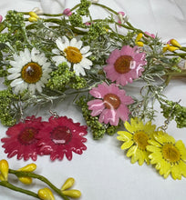 Load image into Gallery viewer, Daisy Earrings
