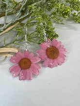 Load image into Gallery viewer, Daisy Earrings
