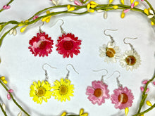 Load image into Gallery viewer, Daisy Earrings
